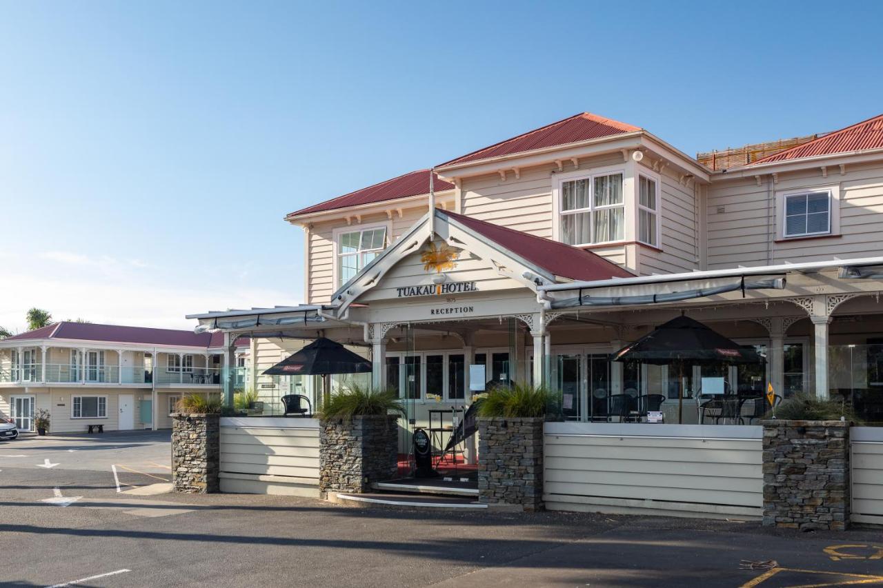 Tuakau Hotel Luaran gambar