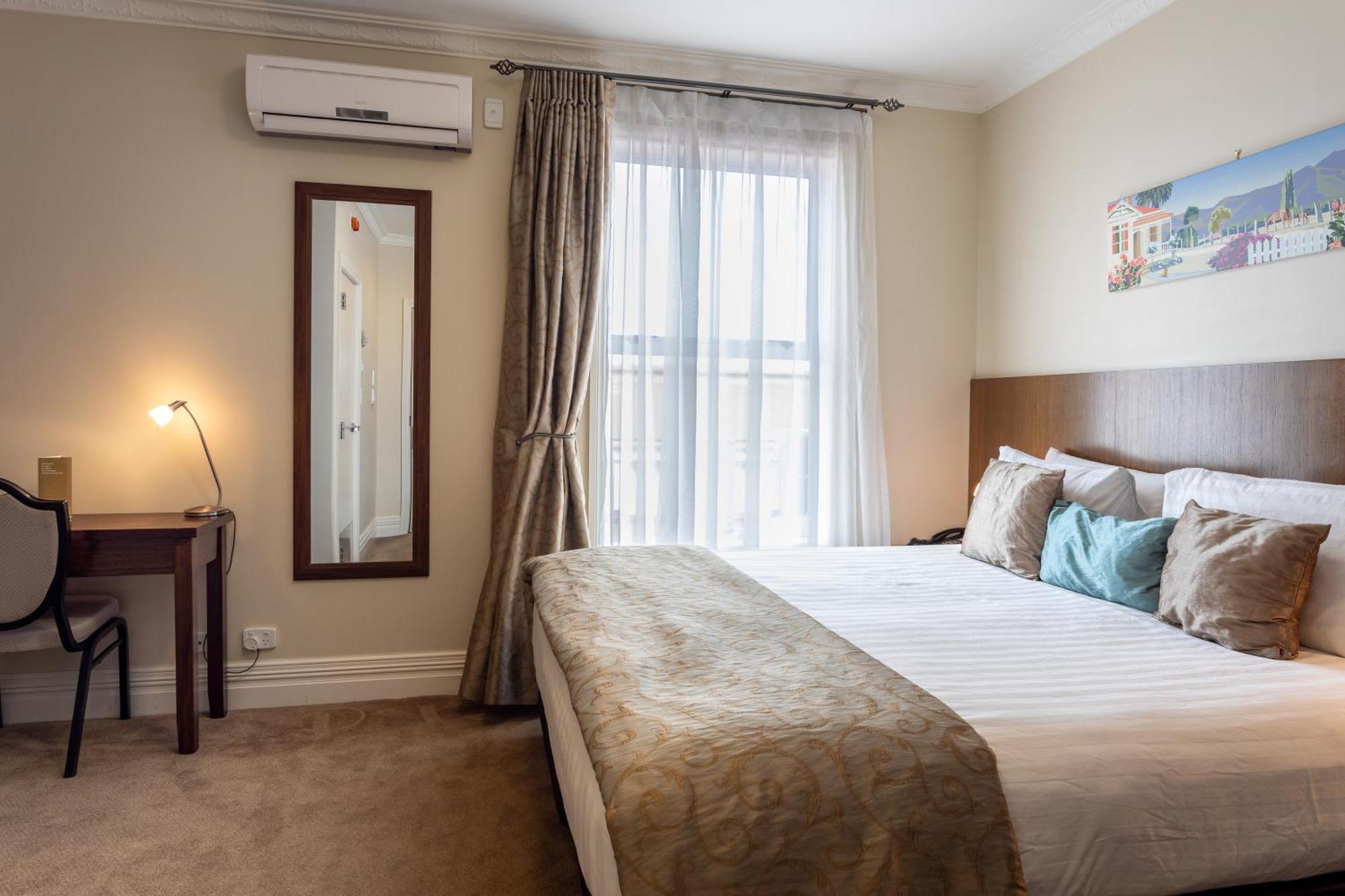 Tuakau Hotel Luaran gambar